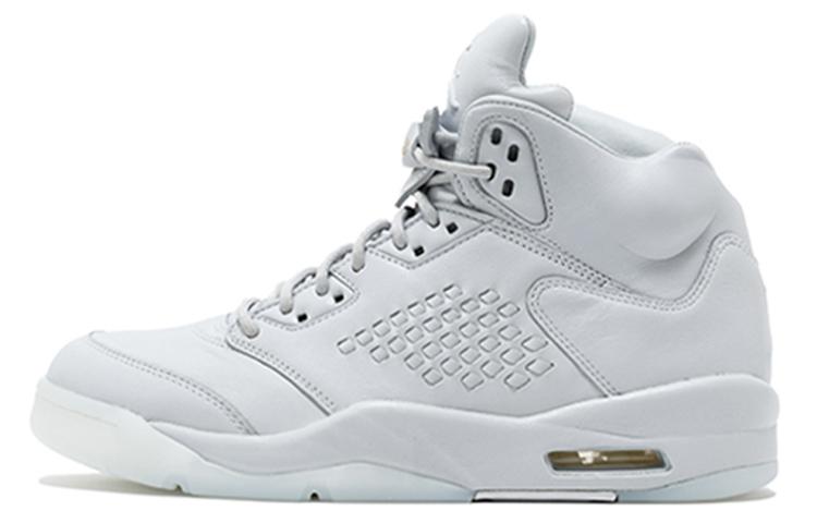 

Кеды унисекс Jordan Air Jordan 5 Retro Pure Platinum белые 42.5 EU, Белый, Air Jordan 5 Retro Pure Platinum