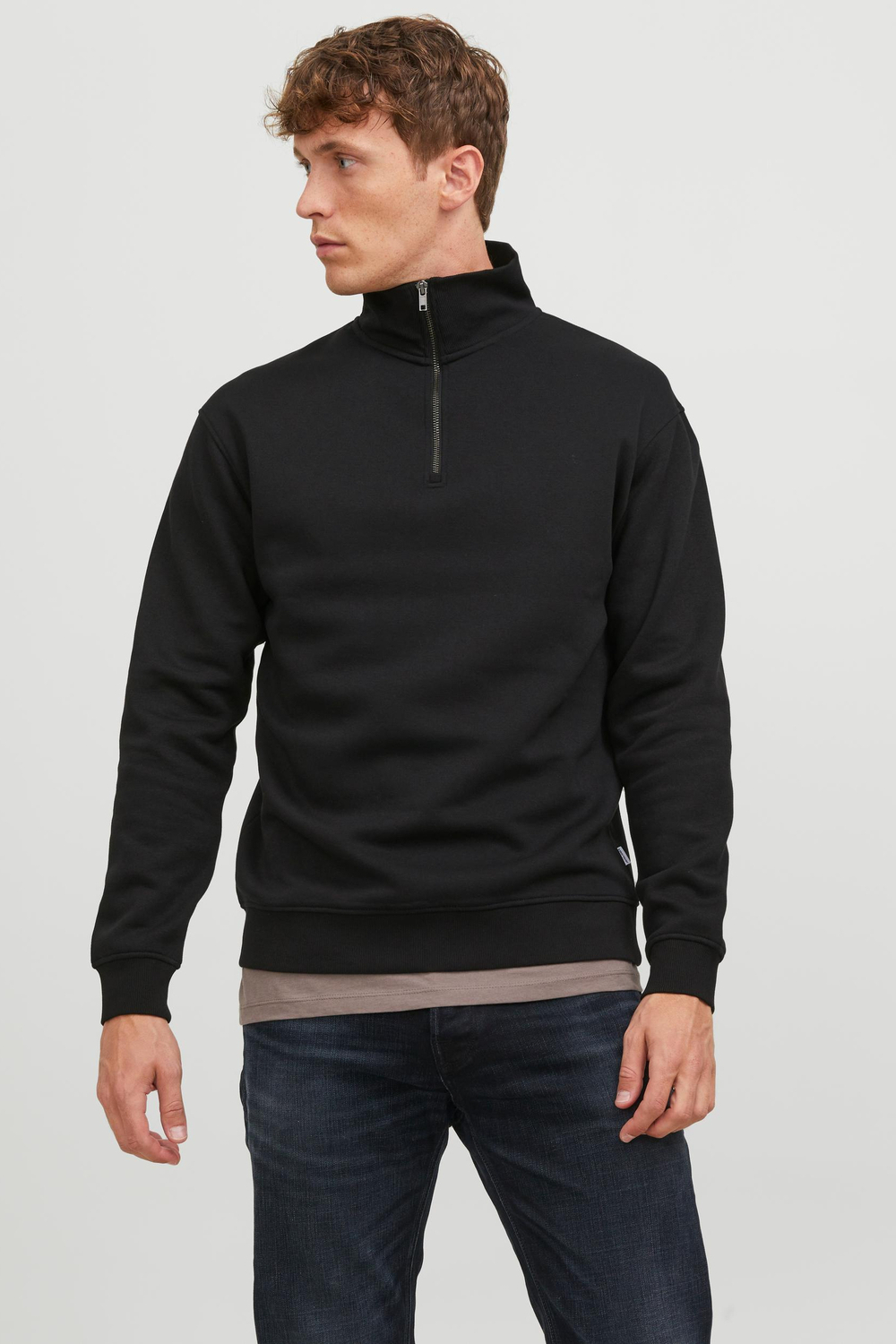 

Свитшот мужской Jack & Jones 12250747 черный S, 12250747