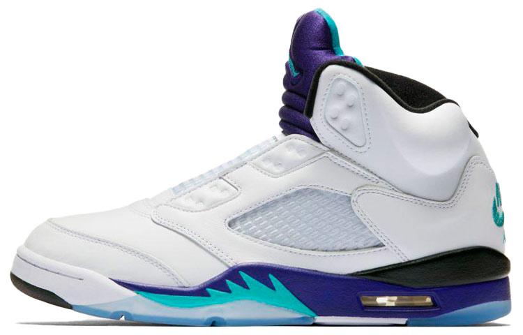 

Кеды унисекс Jordan Air Jordan 5 Retro NRG Grape Fresh Prince белые 43 EU, Белый, Air Jordan 5 Retro NRG Grape Fresh Prince