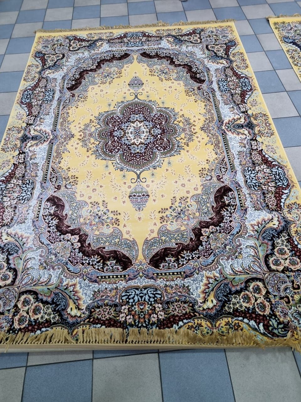 

Ковер ARAVIA 6807 YELLOW