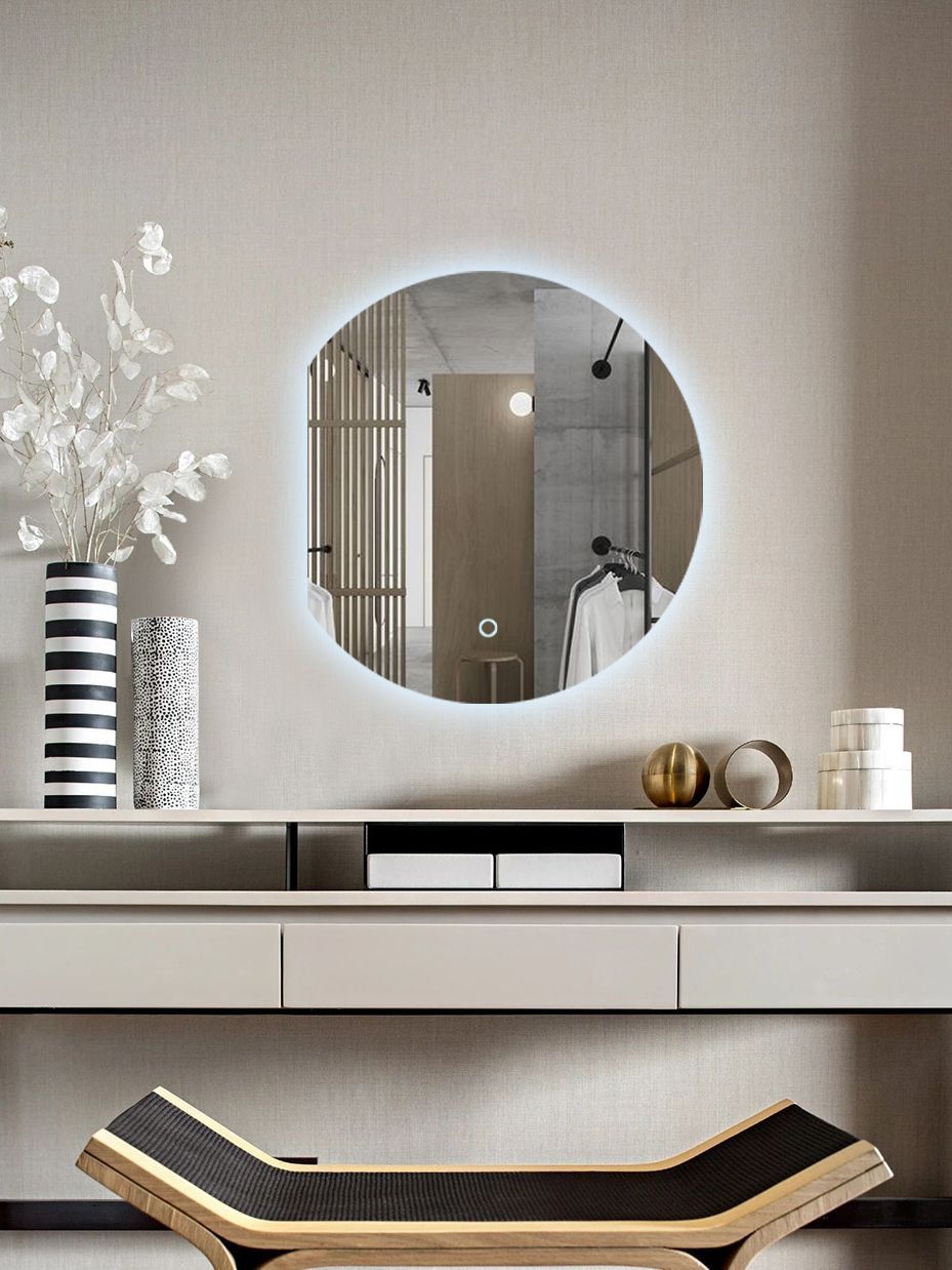 Зеркало для ванной Eclipse 70*60 круглое с левым срезом с холодной LED-подсветкой гирлянда роса 2 м 20 диодов голубой
