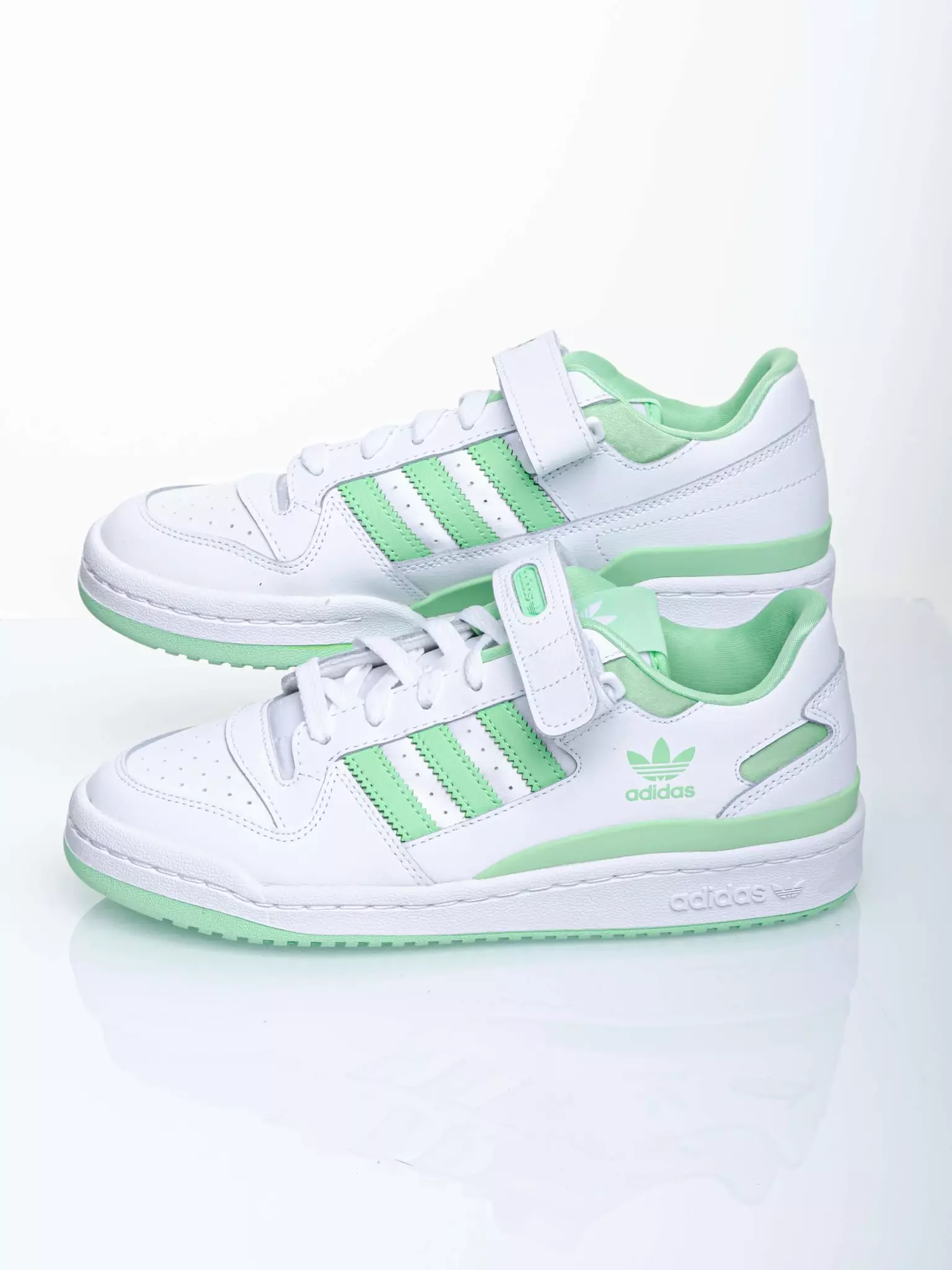 

Спортивные кеды женские Adidas FORUM LOW белые 5.5 US, Белый, Forum Low