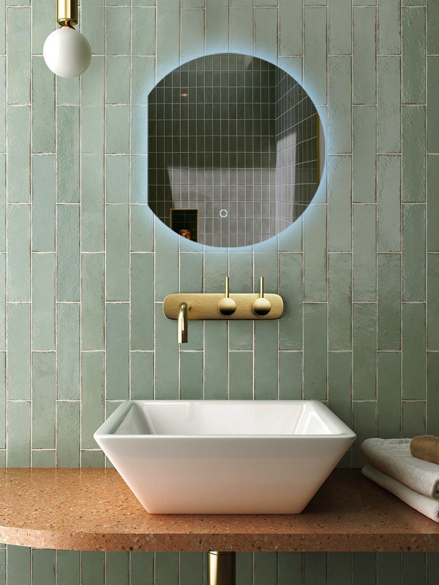 Зеркало для ванной Eclipse 60*50 круглое с левым срезом с холодной LED-подсветкой блюдо kulsan white granite круглое 20 см