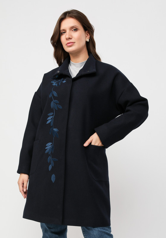 Пальто женское Manhattan 311130 черное 62 RU