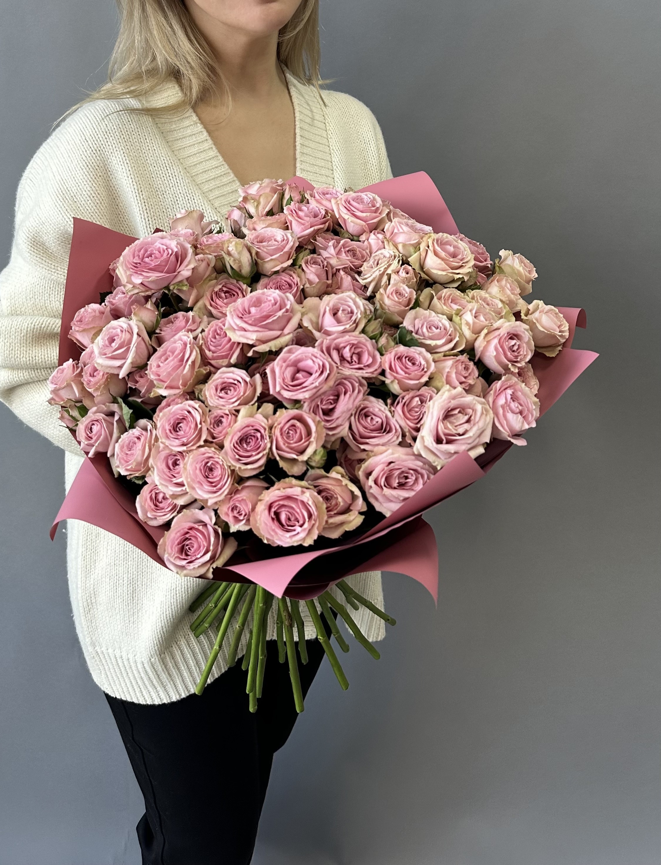 

Букет цветов FLORET роза 40 см x 40 см розовый, БУКЕТ