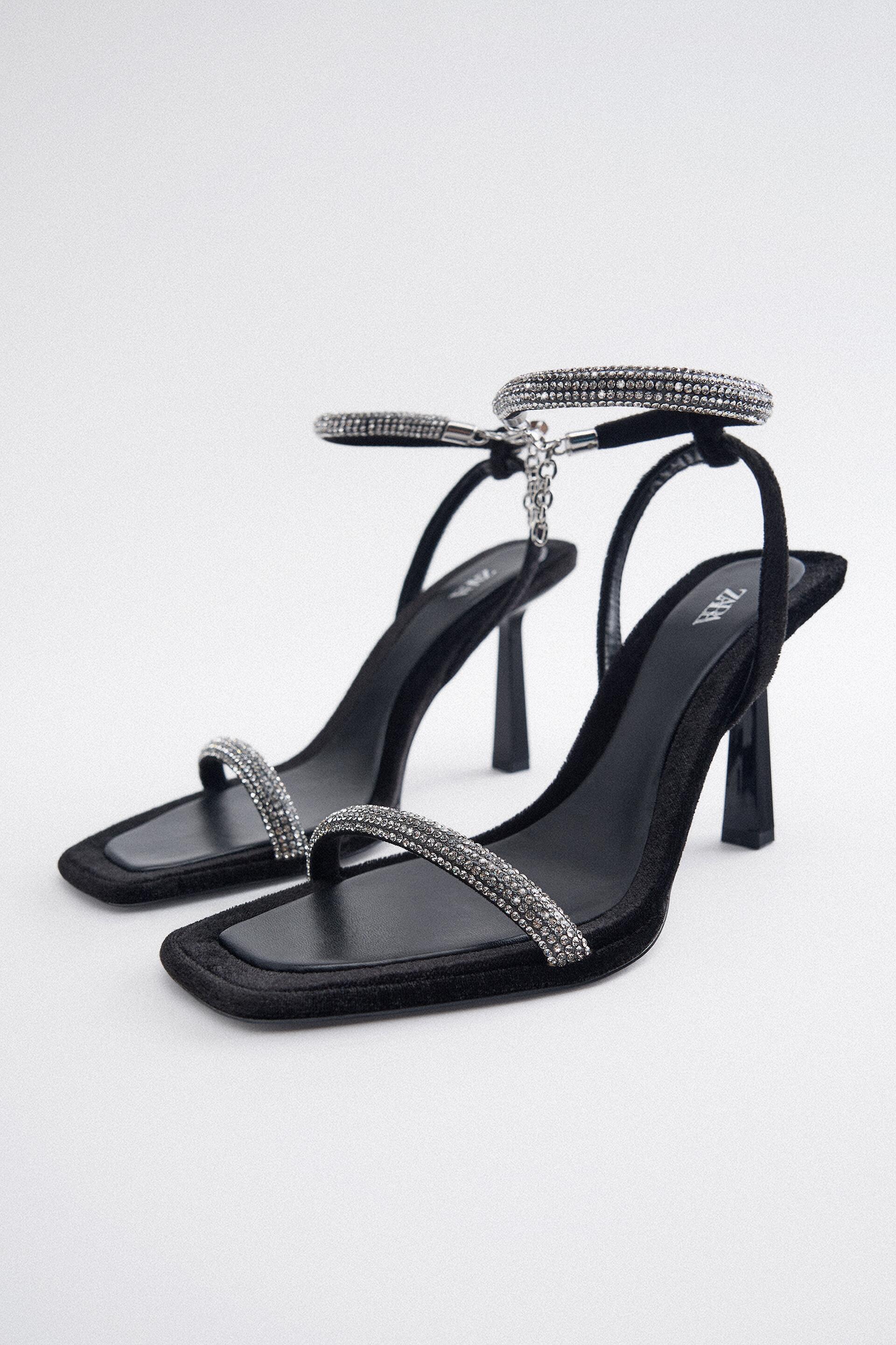 

Босоножки женские ZARA 12303110 черные 40 RU (доставка из-за рубежа), 12303110