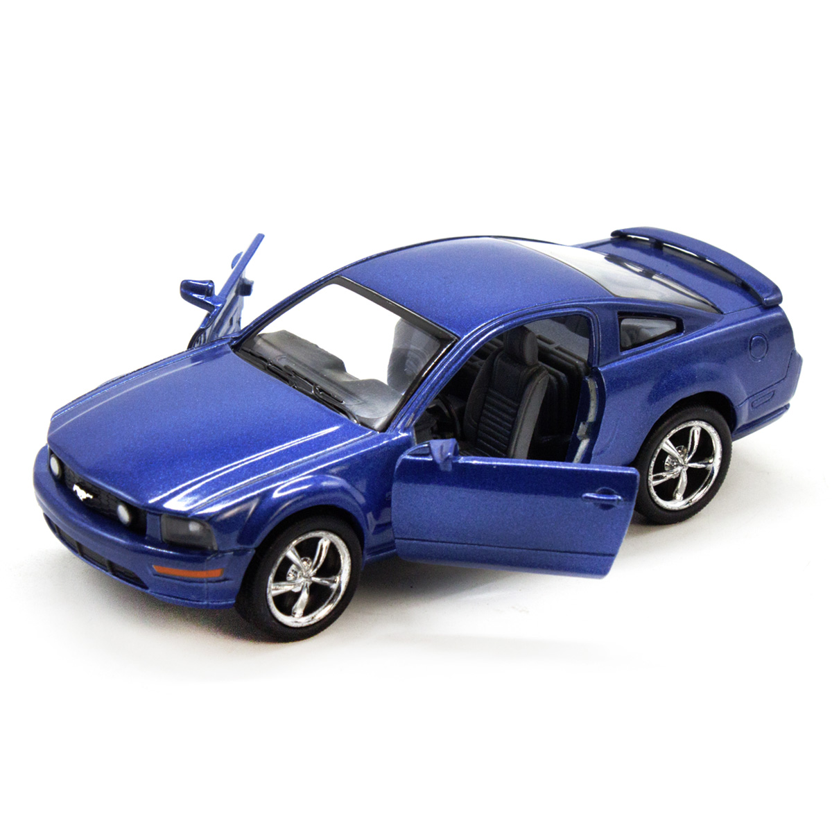 Машинка Kinsmart Ford Mustang GT 2006 1:36 СИНЯЯ KT5091W игрушечная металлическая машинка ford mustang коллекционная желтая crm 486