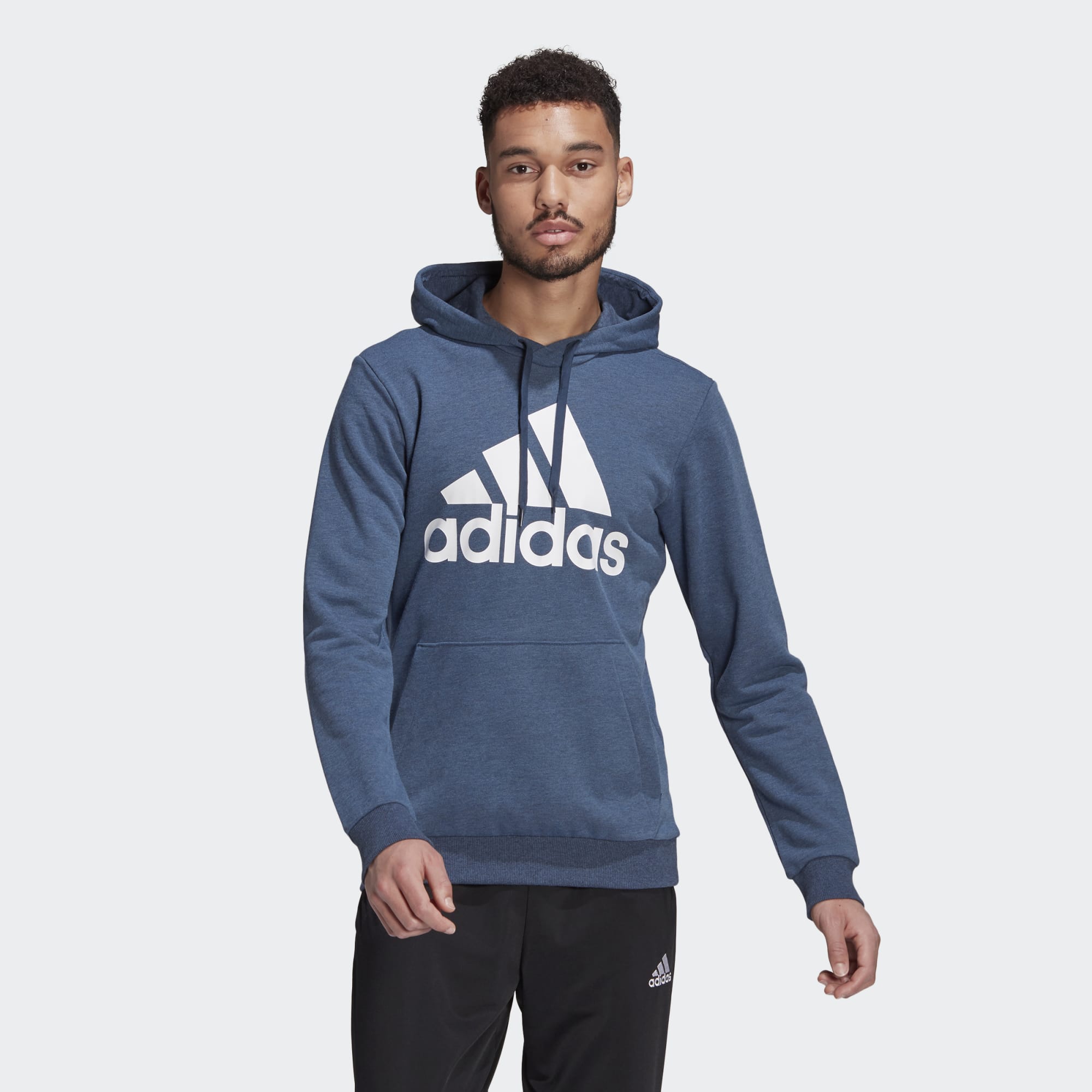 

Худи мужское Adidas GM6965 черное 2XL, GM6965