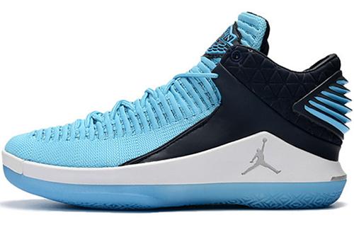 

Кроссовки унисекс Jordan Air Jordan 32 Low Win Like 82 UNC голубые 44 EU, Голубой, Air Jordan 32 Low Win Like 82 UNC