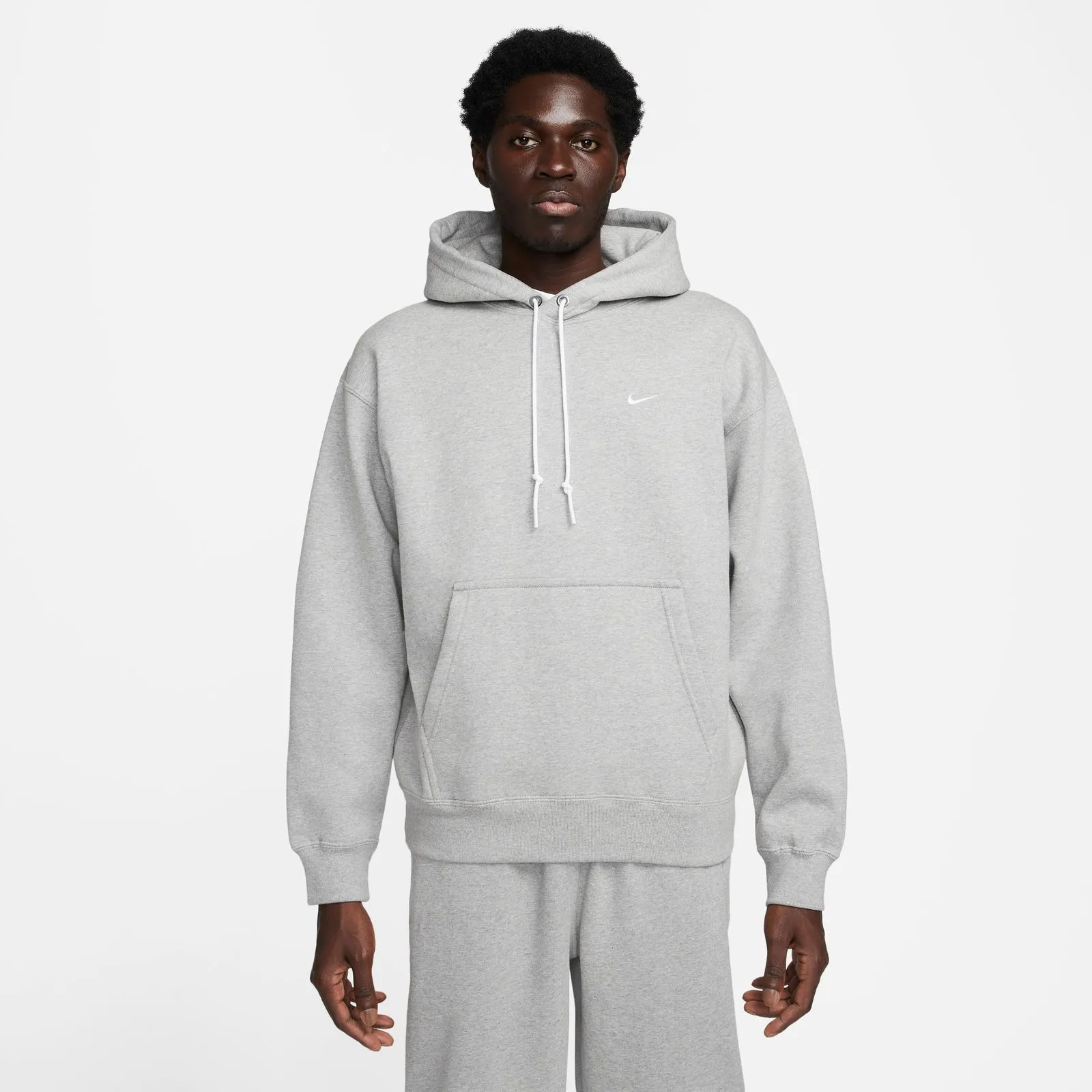 

Худи мужское Nike Solo Swoosh Fleece DX1355 серое L, Серый, Solo Swoosh Fleece