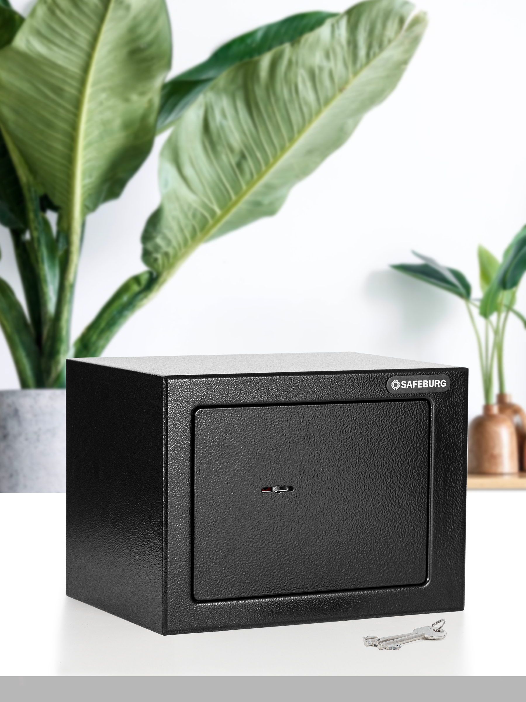 

Cейф для денег и документов SAFEBURG SB-170KB BLACK с ключевым замком 17х23х17 см, Черный, SB-170KB