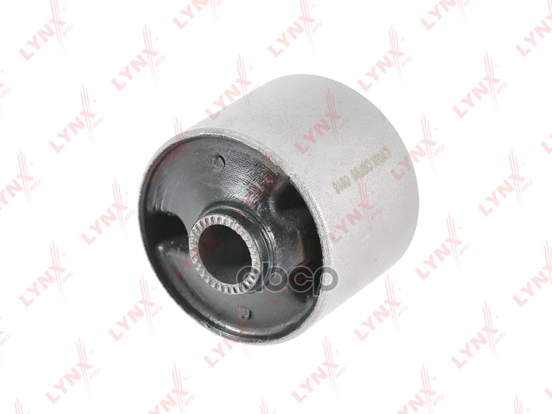 

LYNXAUTO С-б.задн.рычага пер.NISSAN Micra(K11) 1.0-1.4 92-03 1шт