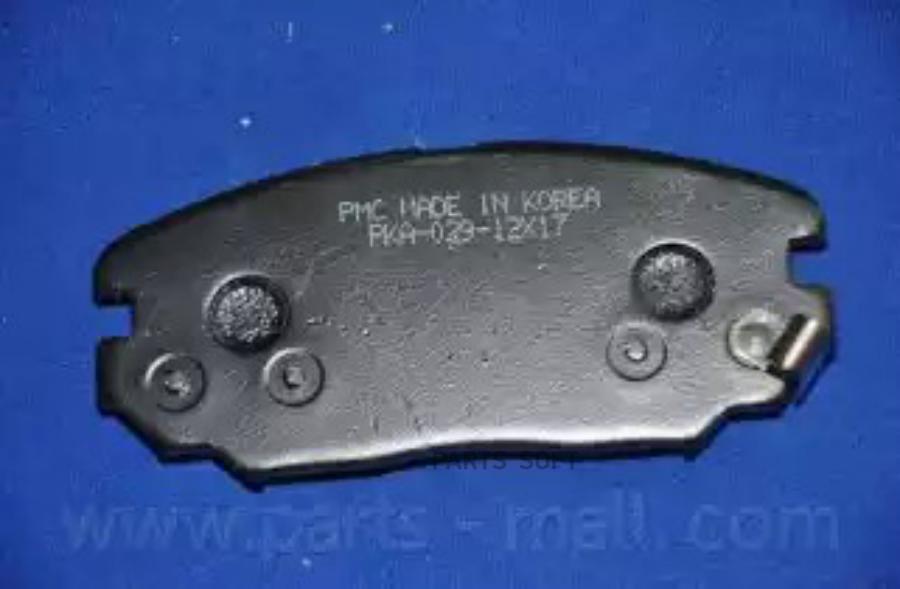 

Тормозные колодки PARTS-MALL передние PKA029