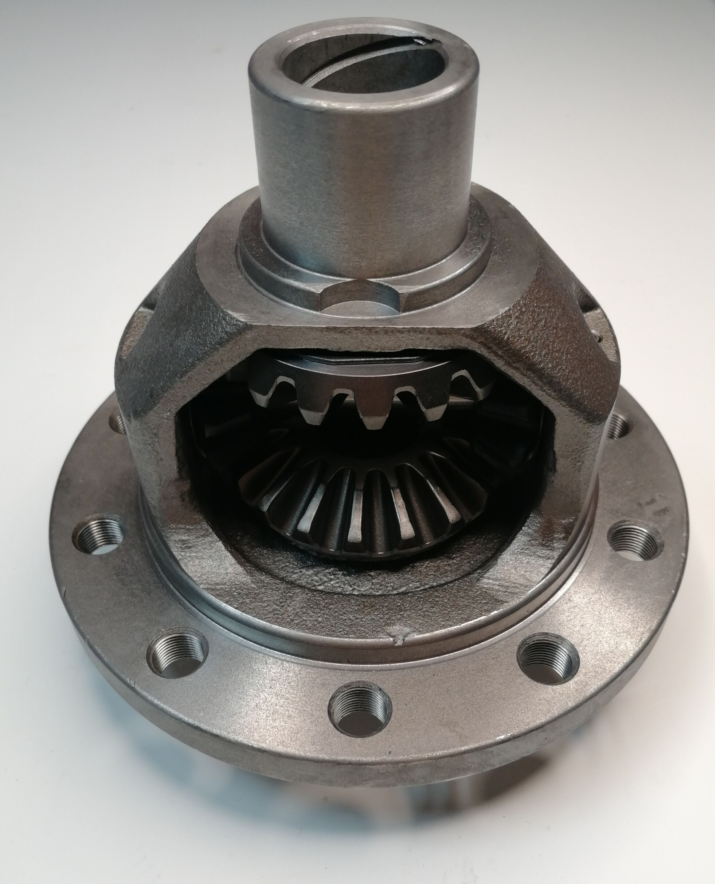 

Дифференциал Geely Emgrand EC7 [1.8 16V 5MT хетчбэк] 323033010401