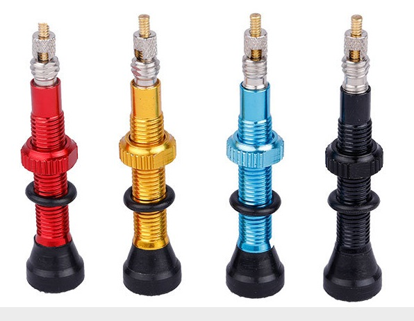 Ниппель для бескамерных колес DEEMOUNT 40 мм Синий