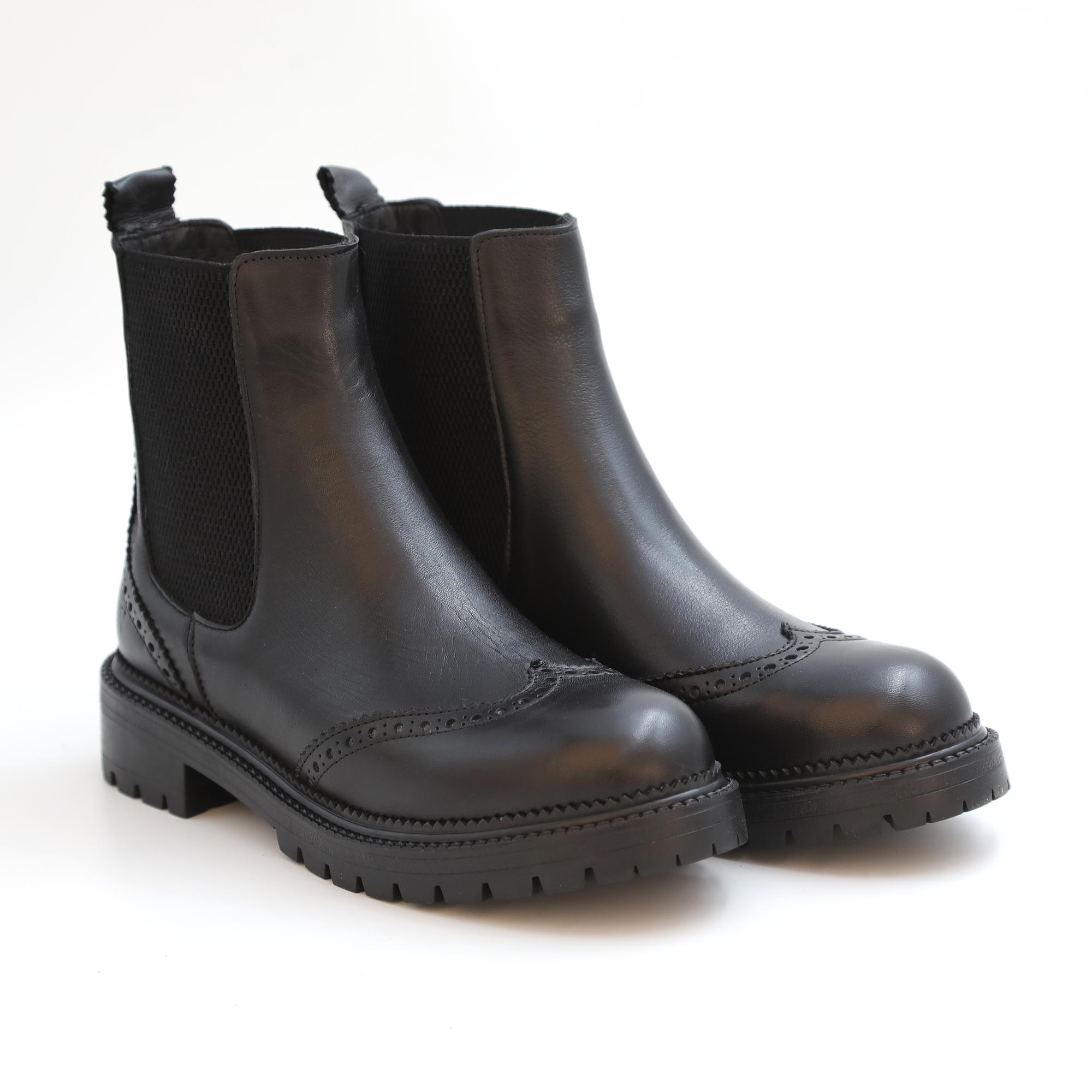 

Ботинки женские Clarks 22205076 черные 41 EU, Черный, 22205076