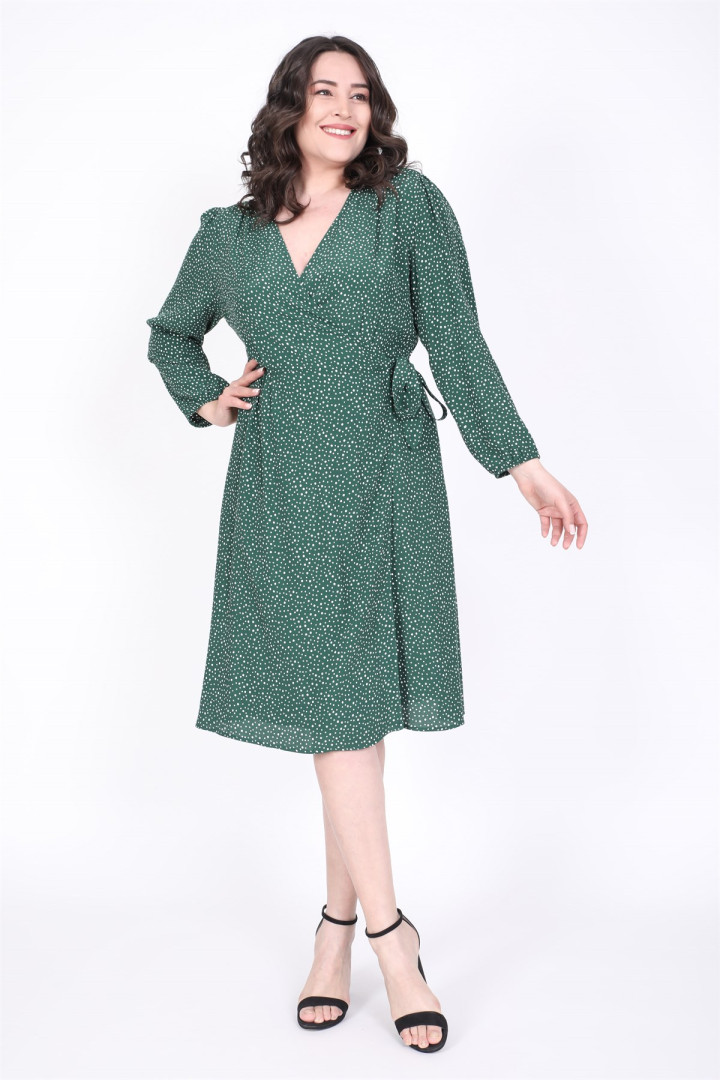 

Платье женское My Line Moda 737 зеленое 42 RU (товары доставляются из-за рубежа), 737