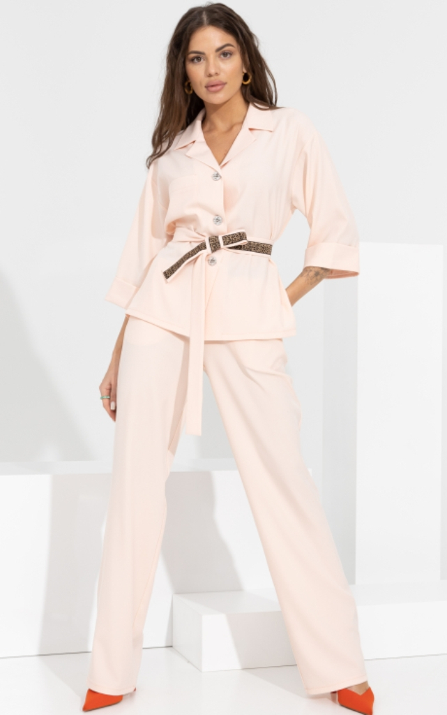 Костюм женский Бизнес Стиль Образец совершенства розовый 56 RU
