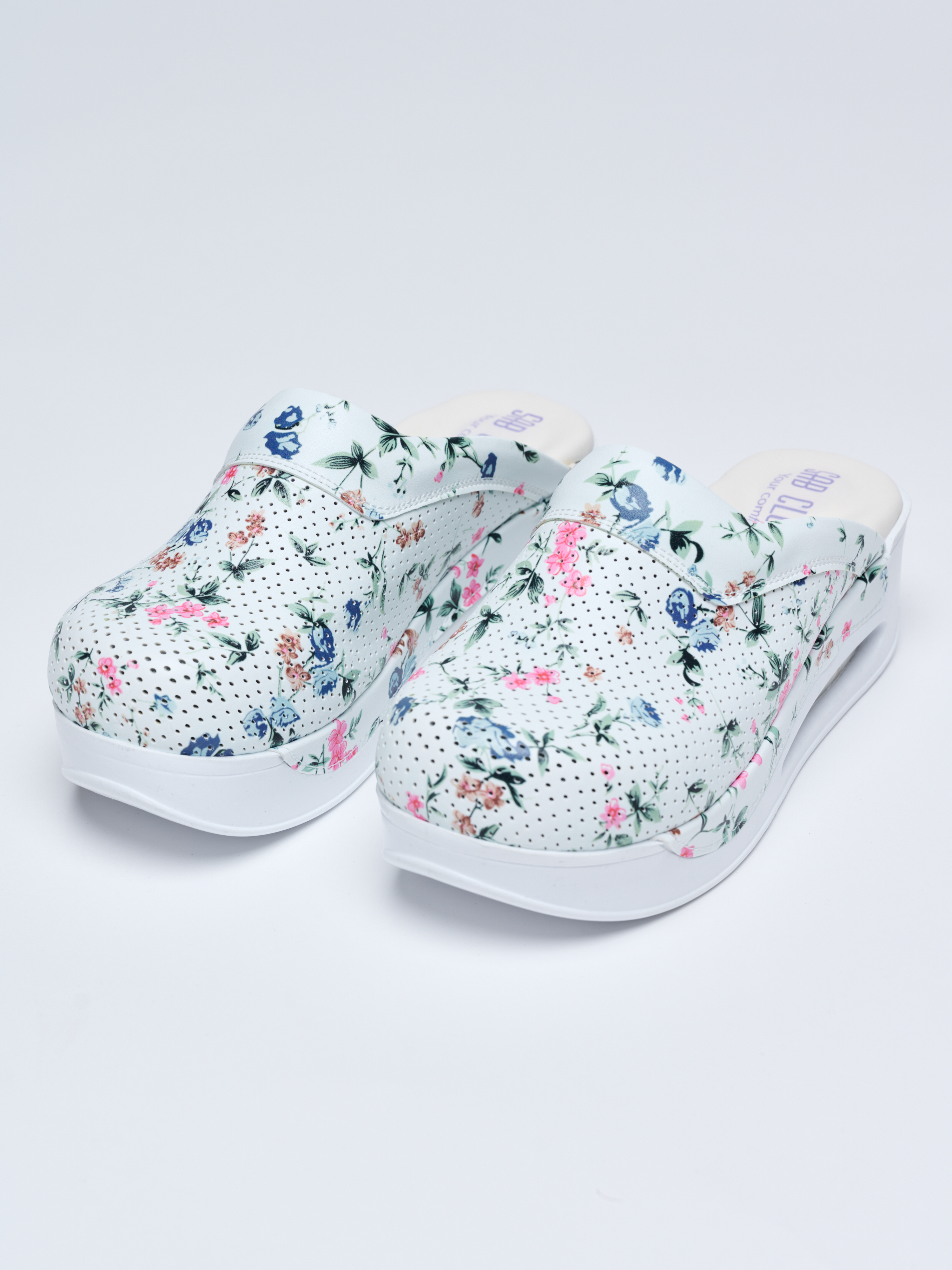 

Сабо женские SAB CLOGSY White-flower белые 40 EU, White-flower