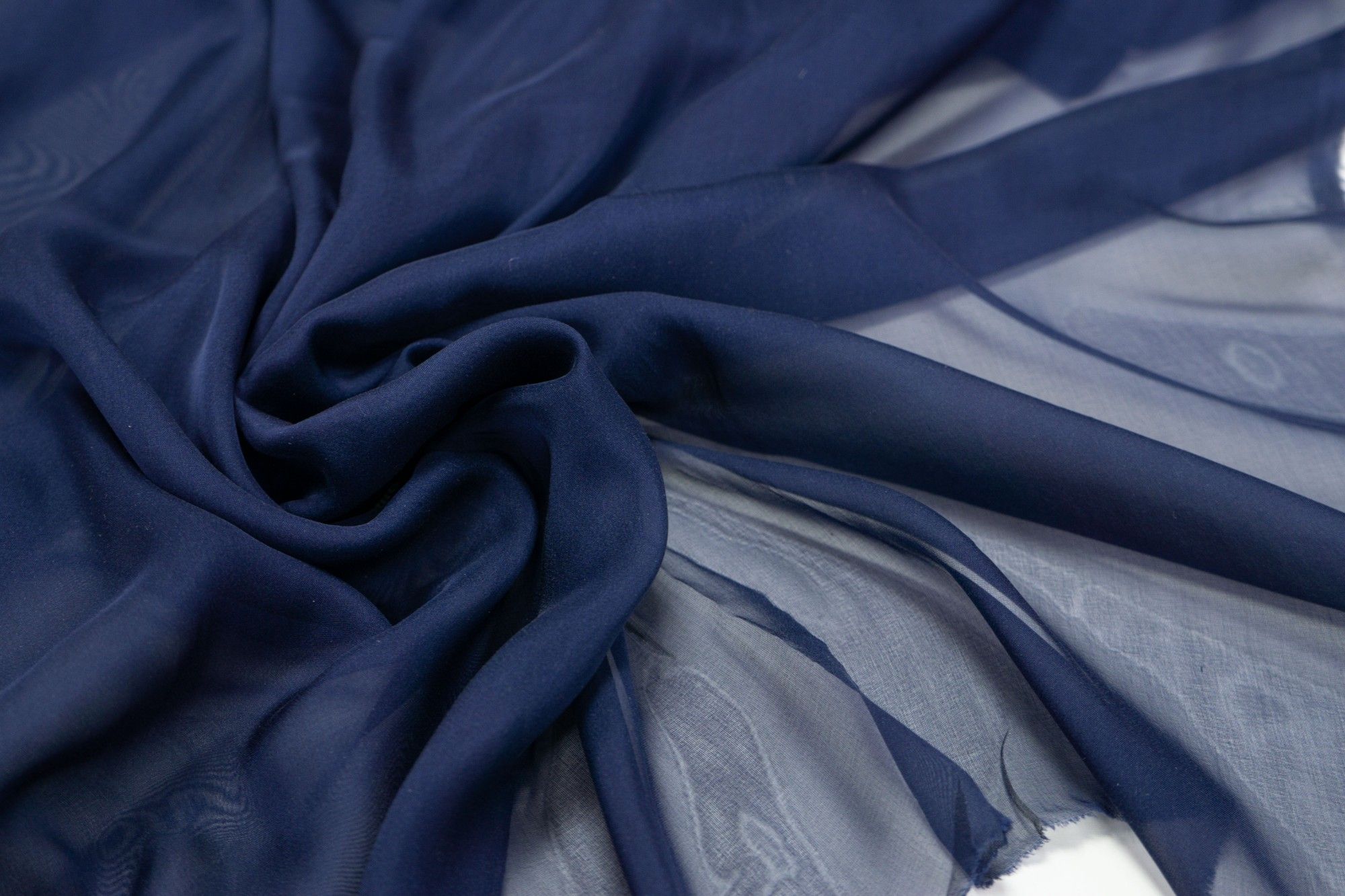 

Ткань UNOFABRIC VE50788 Шифон шелковый темно-синий. Ткань для шитья 100x140 см