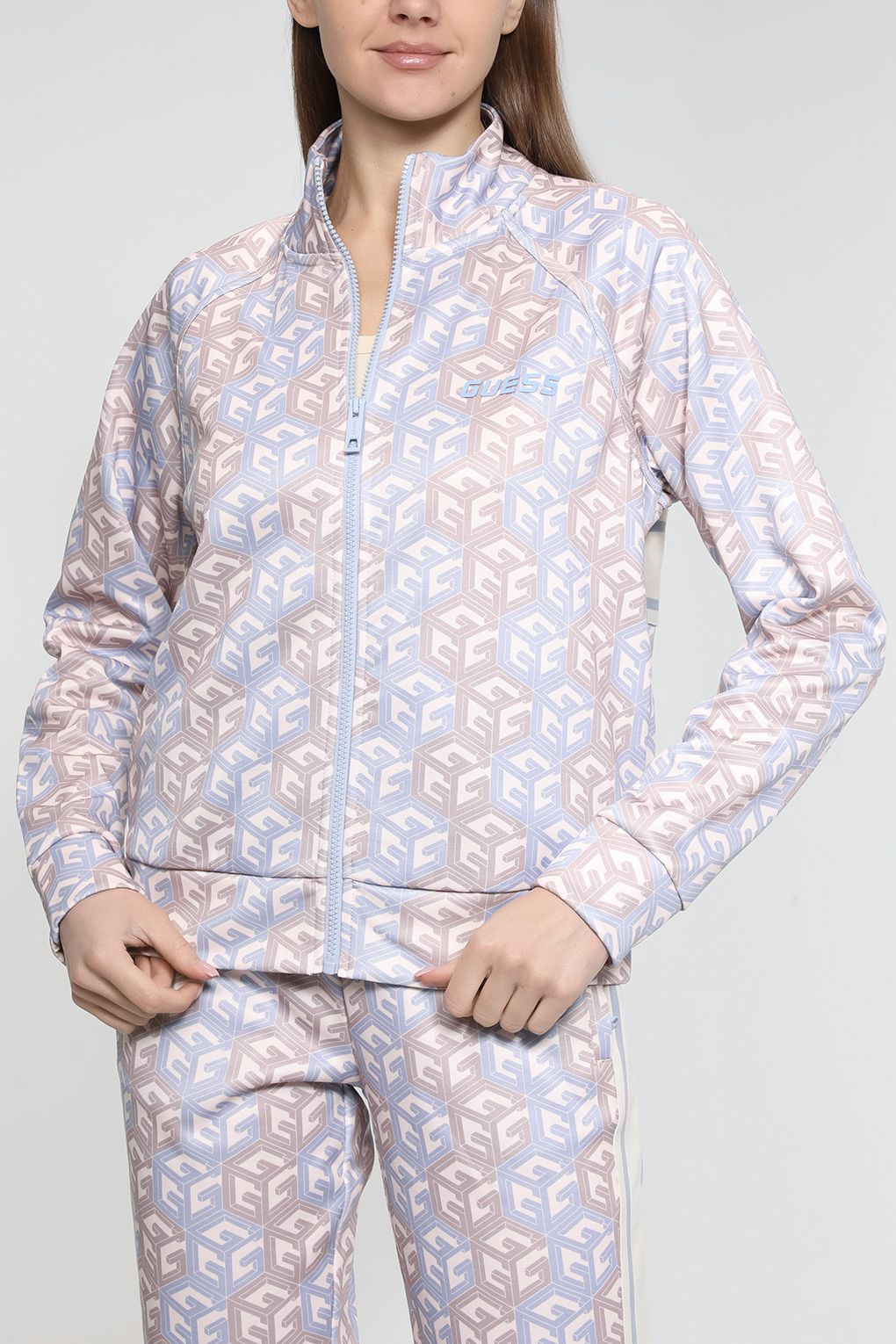 

Толстовка женская Guess V3GQ06 FL04Q разноцветная M, V3GQ06 FL04Q