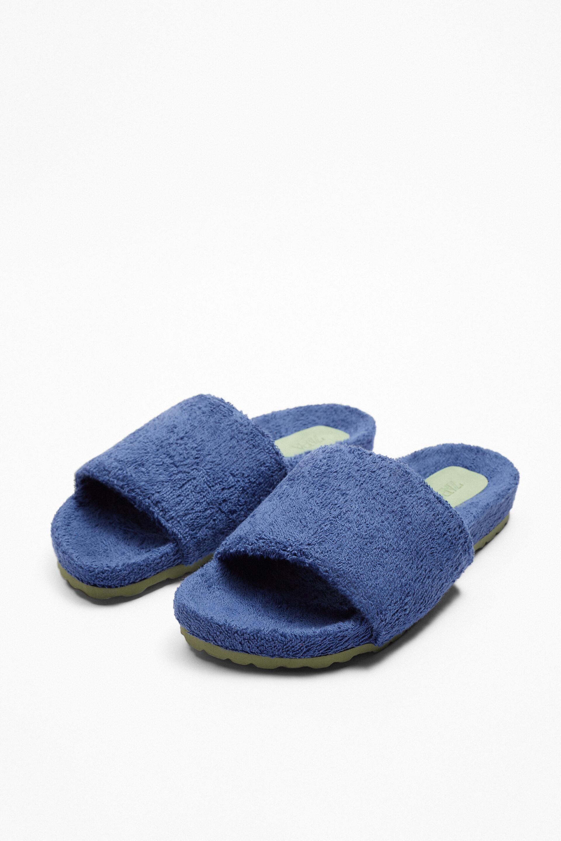 

Тапочки мужские ZARA 12728020 синие 45 RU (доставка из-за рубежа), 12728020