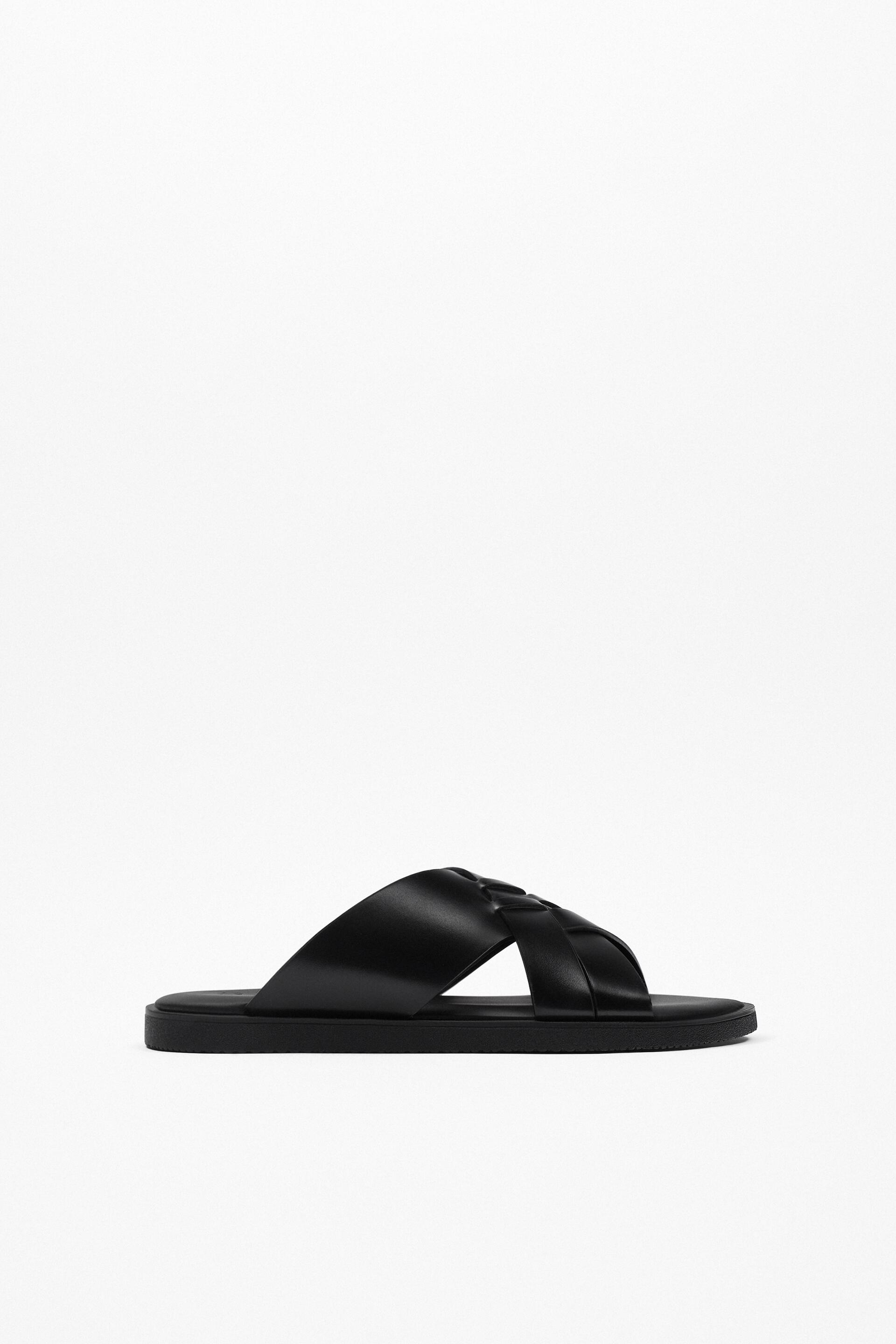 

Шлепанцы мужские ZARA 177644 черные 39 RU (доставка из-за рубежа), 177644