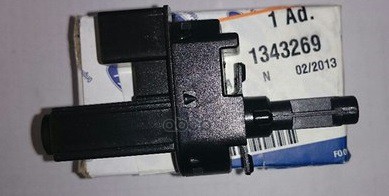 

Датчик положения педали сцепления ford 1 343 269