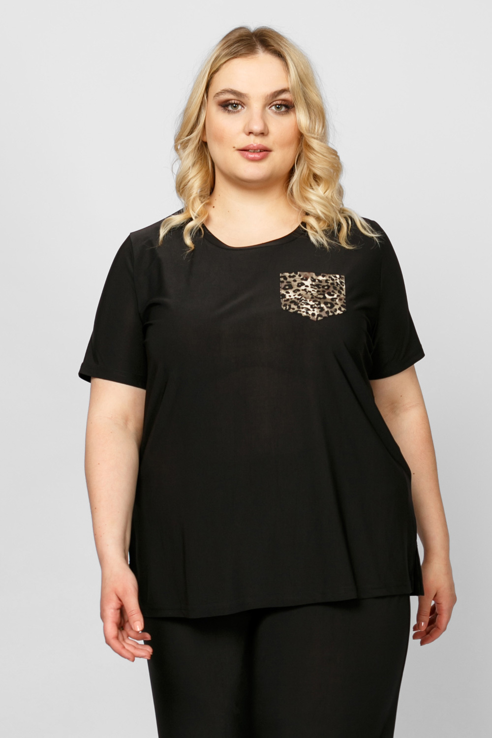 

Футболка женская ARTESSA FU00607LEO23 черная 52-54 RU, FU00607LEO23