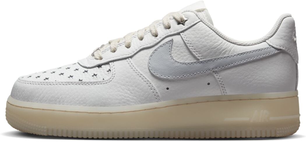 Кеды женские Nike W Air Force 1 '07 белые 8.5 US