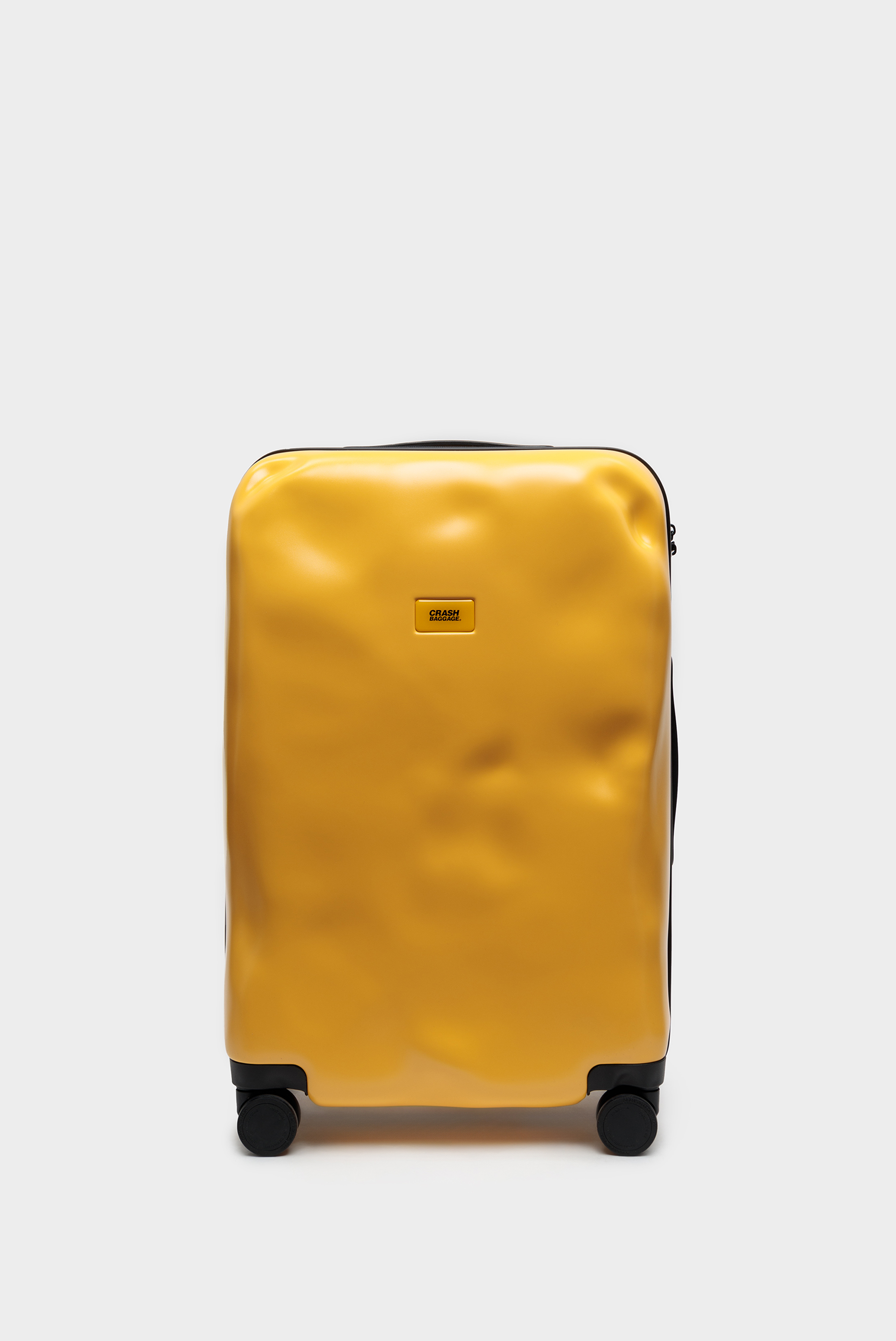 Чемодан унисекс Crash Baggage icon medium желтый 68х45х26 см 43990₽