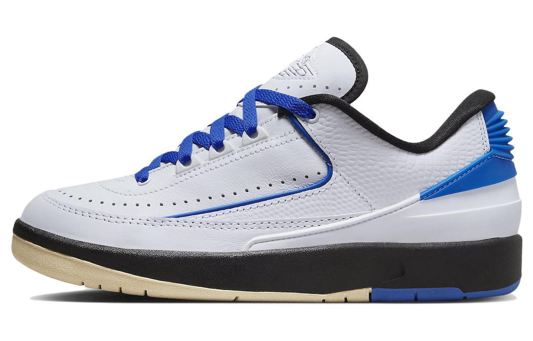 

Кеды унисекс Jordan Air Jordan 2 Low Varsity Royal белые 37.5 EU, Белый, Air Jordan 2 Low Varsity Royal