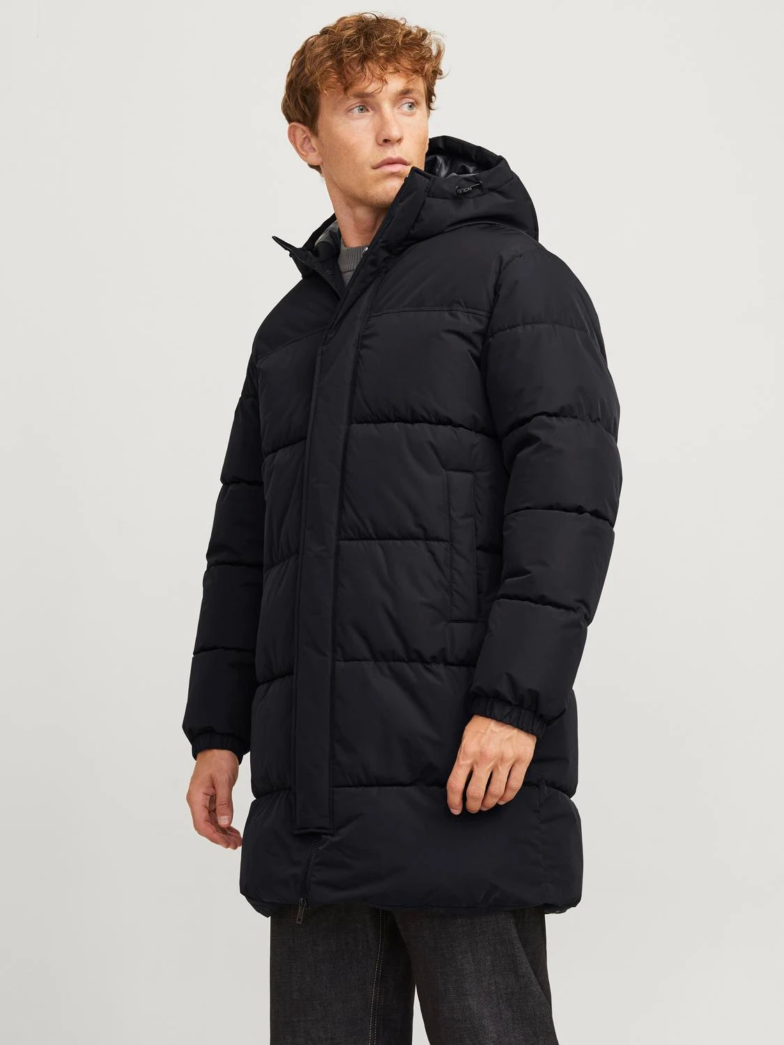 

Пуховик Jack & Jones мужской, 12256980, чёрный-Black, M, Черный, 12256980