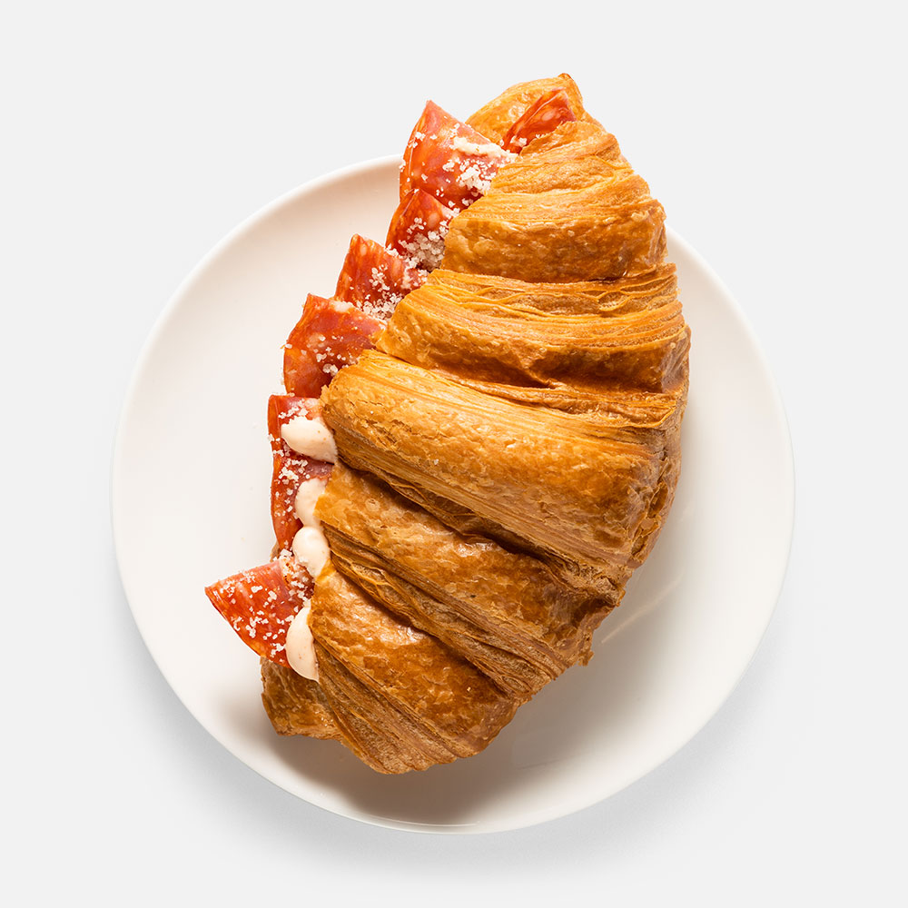 Круассан Гурманика с чоризо и сыром пармезан 135 г