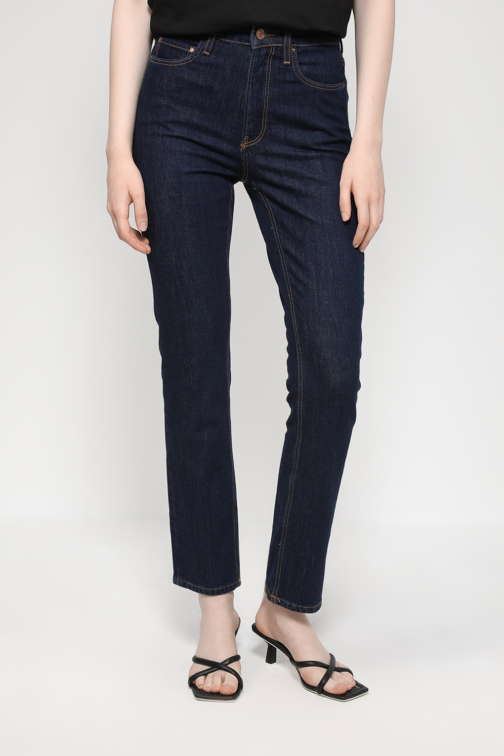 

Джинсы женские Guess W3YA16 D4NH4 синие 26, Синий, W3YA16 D4NH4