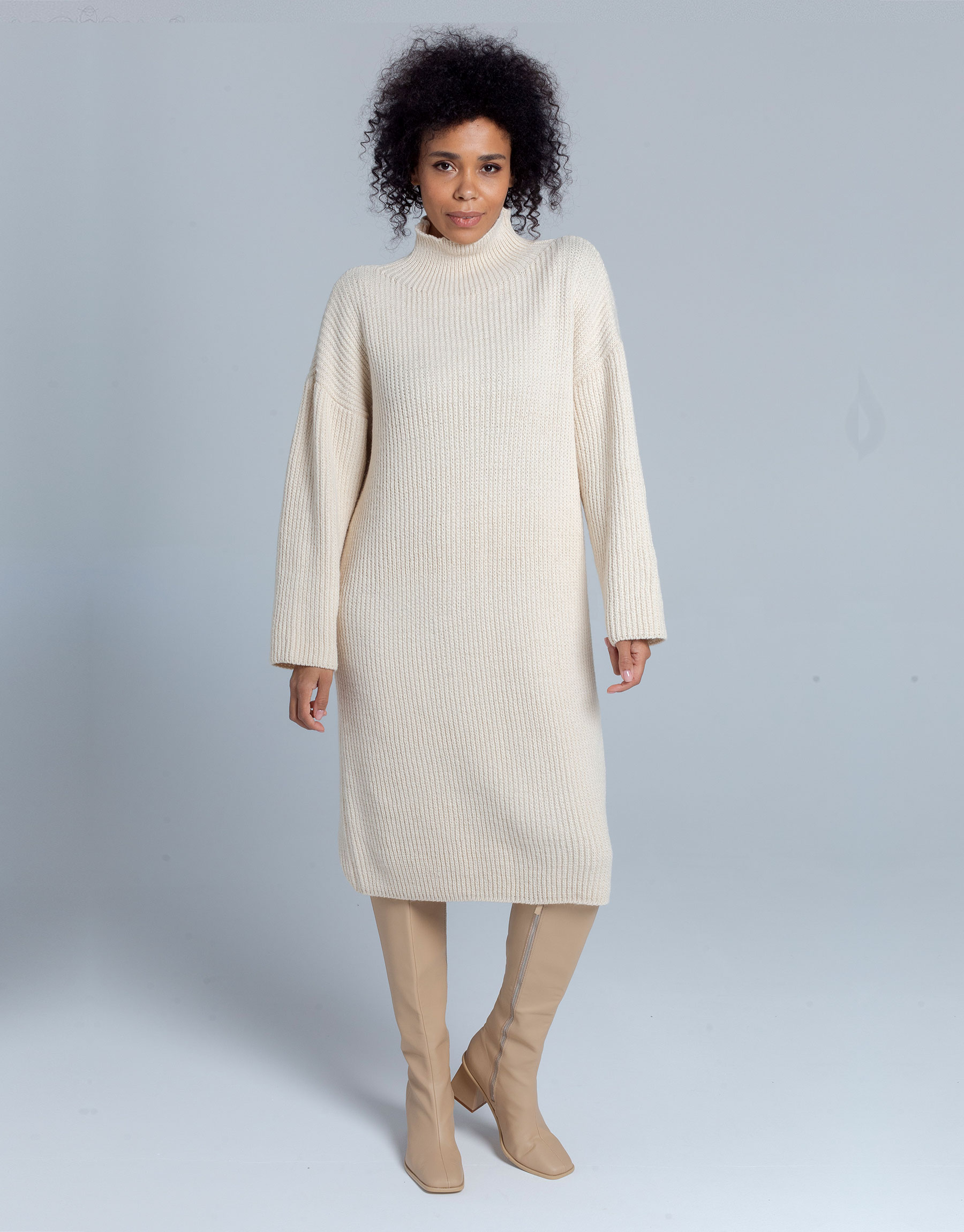Платье женское Shoppingcore Vi001 белое 46-52 RU