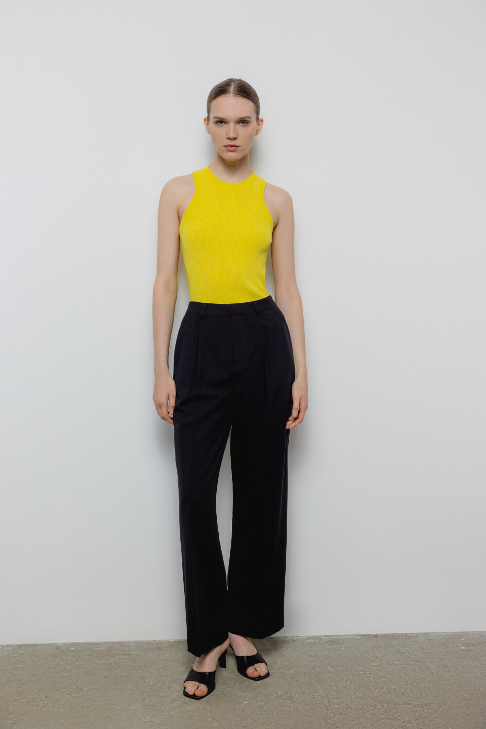 

Брюки женские Incity 1.1.1.22.01.02.01188 черные S, Черный, 1.1.1.22.01.02.01188