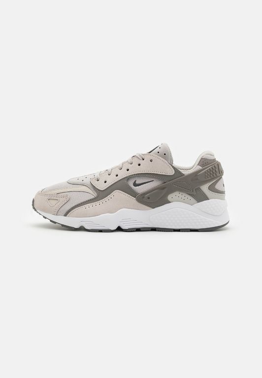 

Кроссовки унисекс Nike NI115O058 серые 35.5 EU, Серый, NI115O058