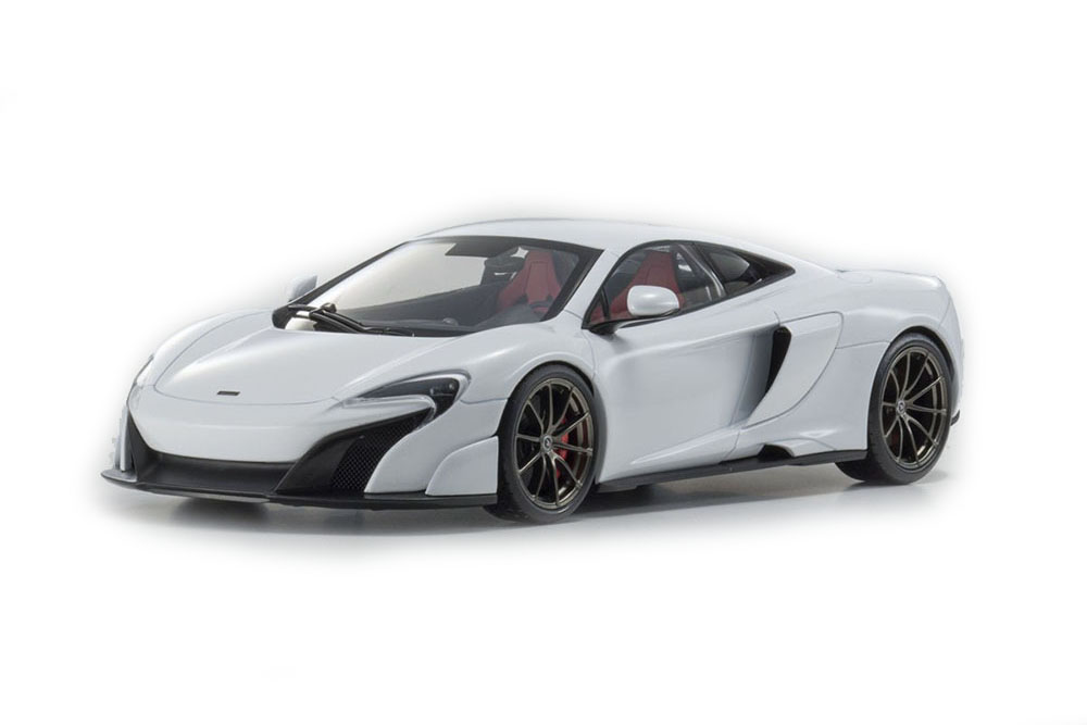 Модель коллекционная Kyosho Mclaren 675 lt 2017 белый