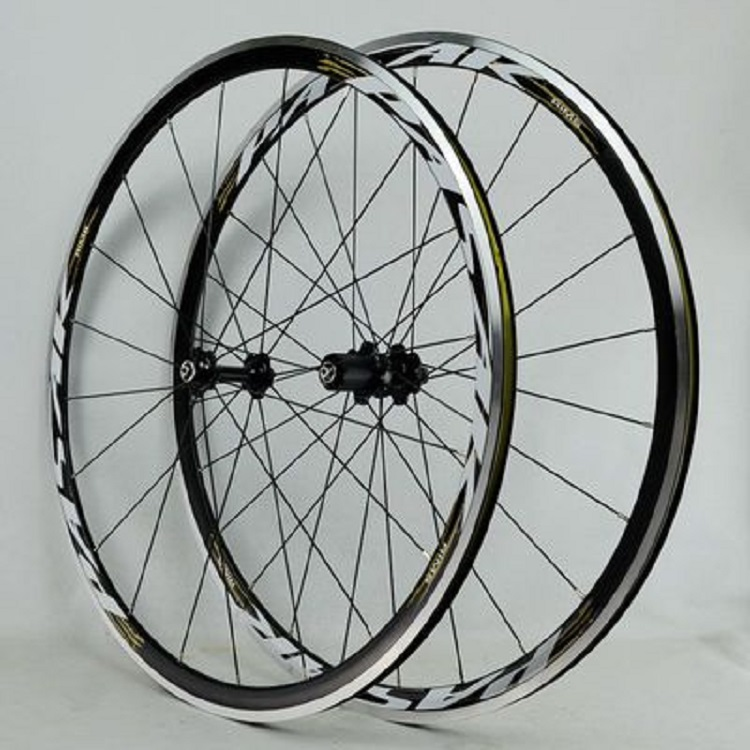 Комплект велосипедных шоссейных колес Pasak 700. зеленый