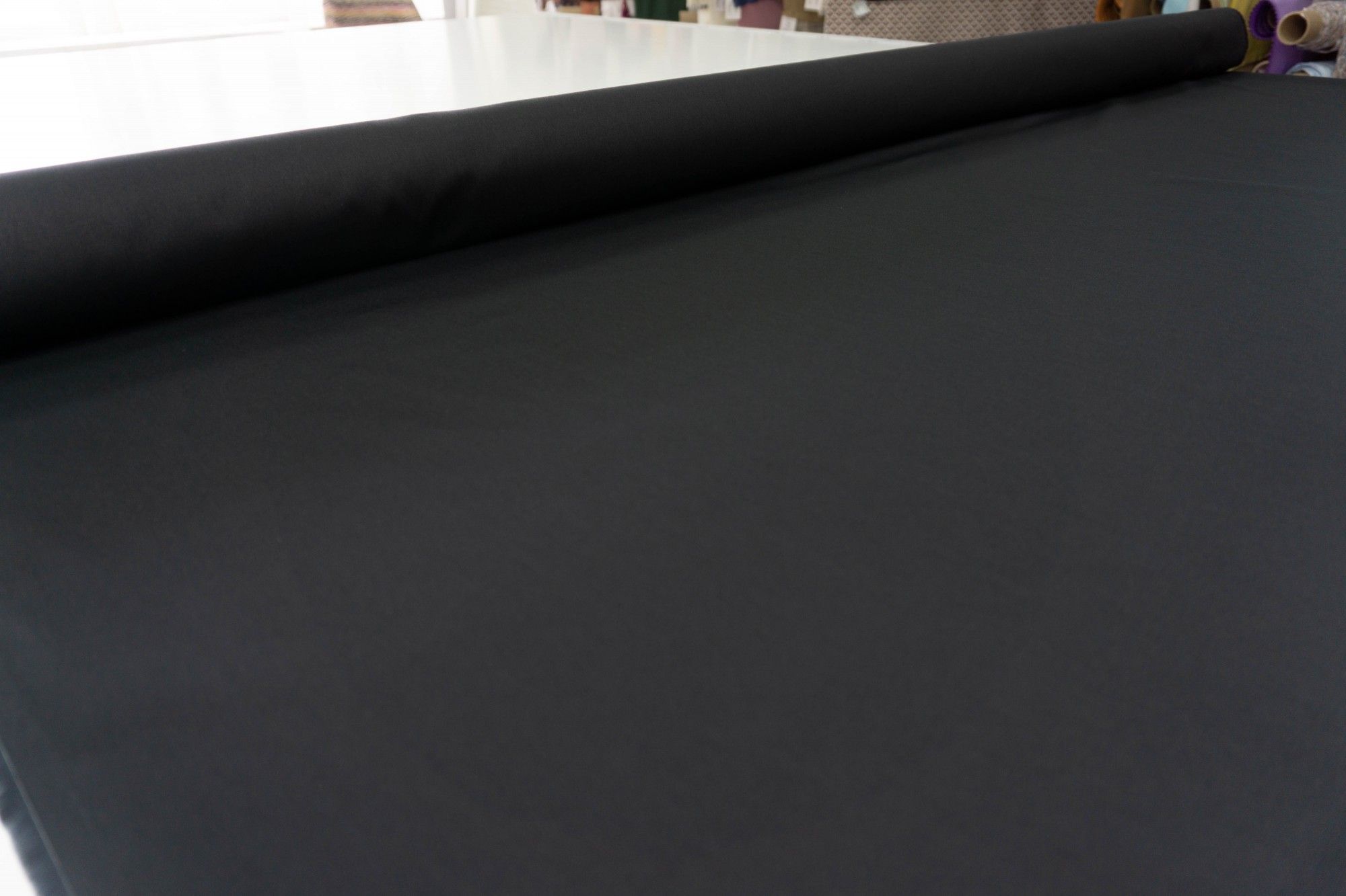 

Ткань UNOFABRIC AL9916 Хлопок батист черный. Ткань для шитья 100x145 см