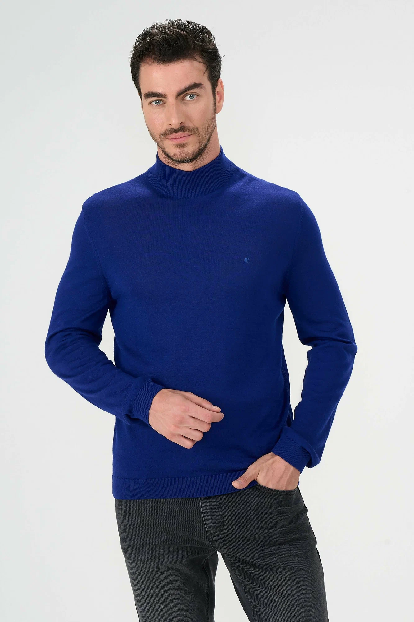 

Водолазка мужская Cacharel G051SZ0TK0ELIB синяя M, Синий, G051SZ0TK0ELIB