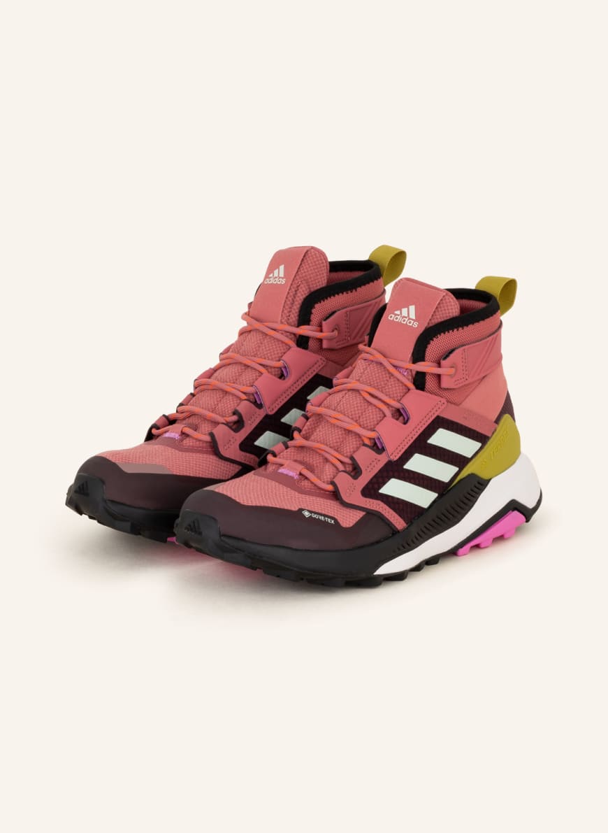 

Кроссовки женские Adidas 1001319399 розовые 39 RU (доставка из-за рубежа), 1001319399