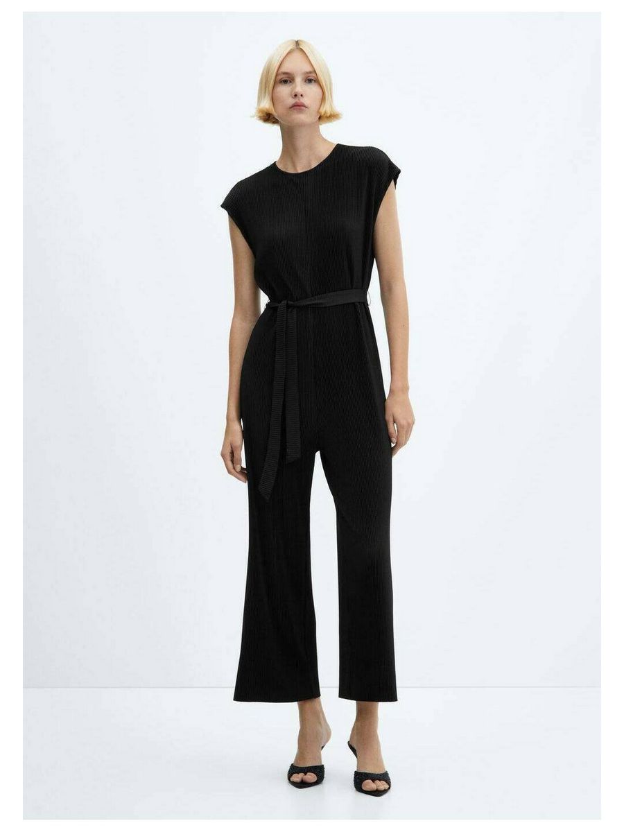

Комбинезон женский Mango M9121T0SZ черный L, M9121T0SZ