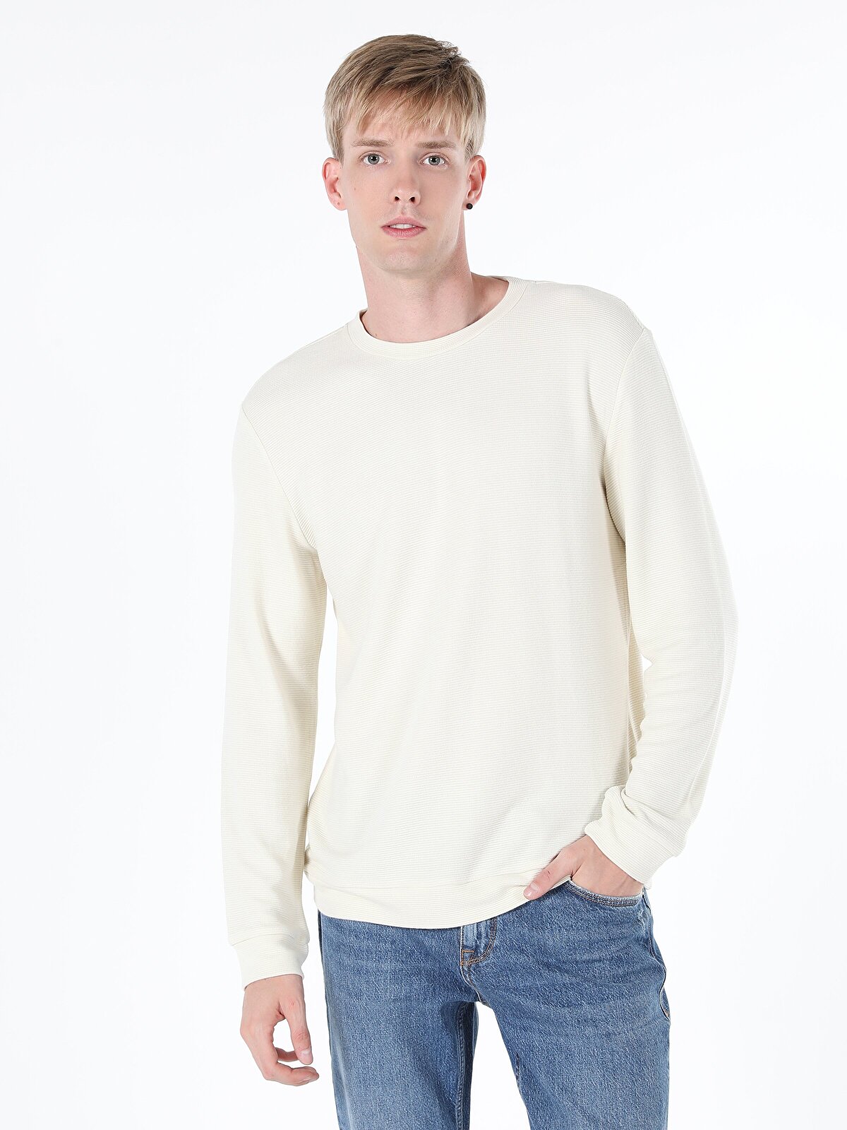 

Лонгслив мужской Colin's CL1059906_Q1.V1_BEI бежевый S, CL1059906_Q1.V1_BEI