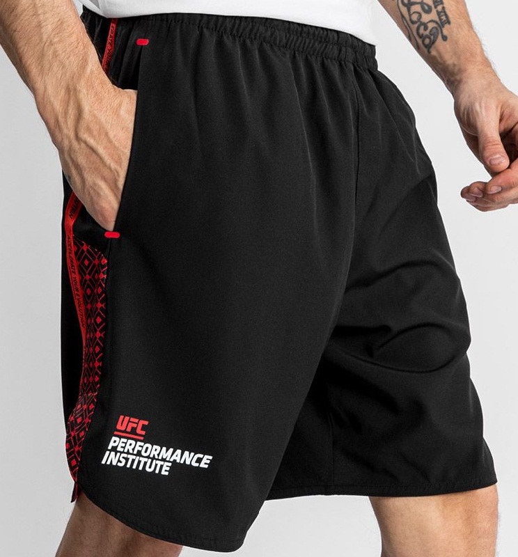 

Шорты VENUM UFC Perfomance institute L, 2168
