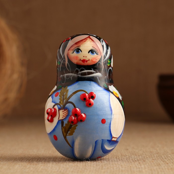 

Неваляшка "Девочка с рябинкой", 10,5см