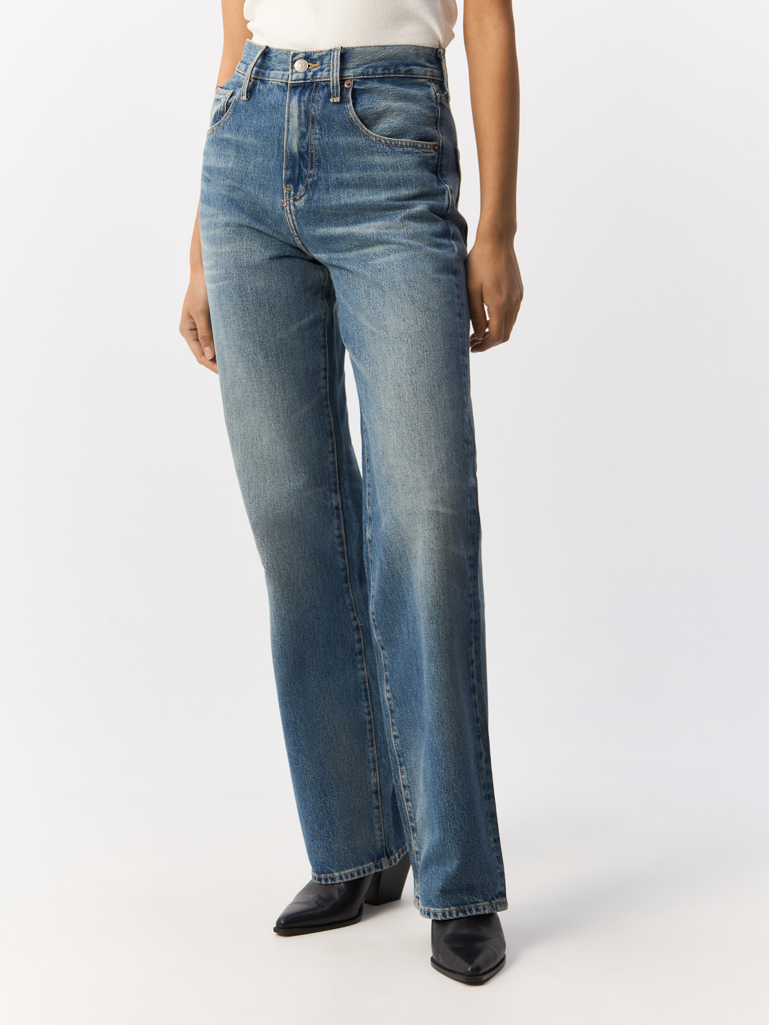 

Джинсы женские Tommy Hilfiger Relaxed Bootcut Hw Anne WW0WW42210 голубые 32/32, Голубой, Relaxed Bootcut Hw Anne