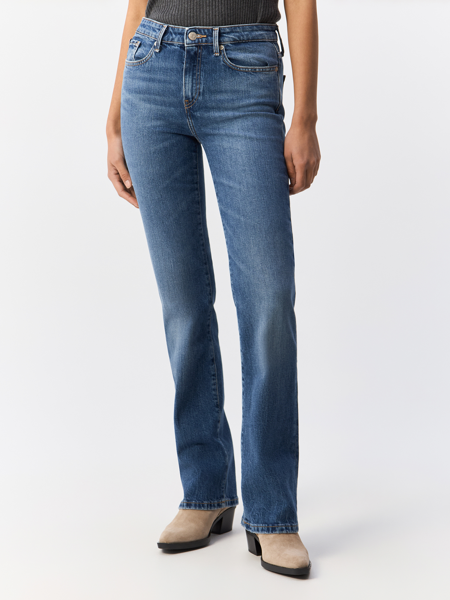 Джинсы женские Tommy Hilfiger Bootcut Rw Beth WW0WW42192 голубые 28/30