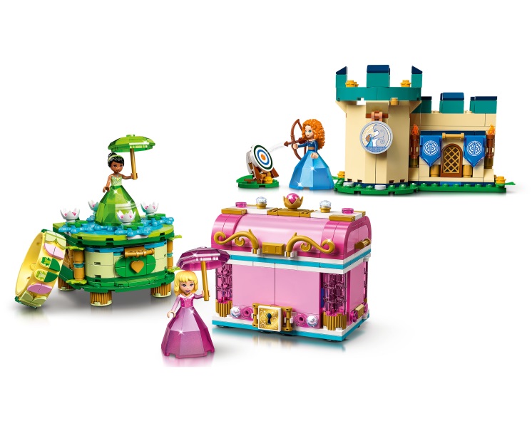 Конструктор LEGO Disney Princess 43203 Волшебные творения Авроры, Мериды и Тианы